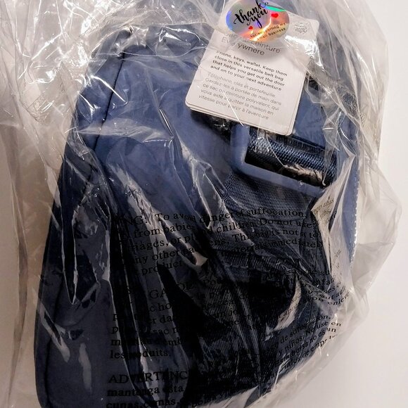 Lululemon Everywhere Belt Bag 1L – Blue – NWT Crossbody Waist Fanny Pack - Picture 3 of 10